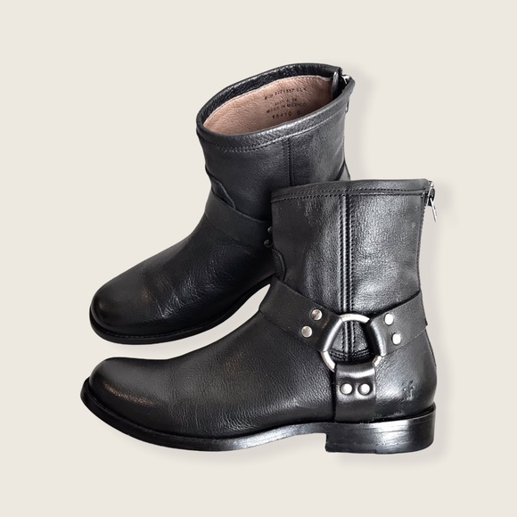 Frye Phillip Harness Short Leather Cute Ankle Boot - Picture 9 of 15